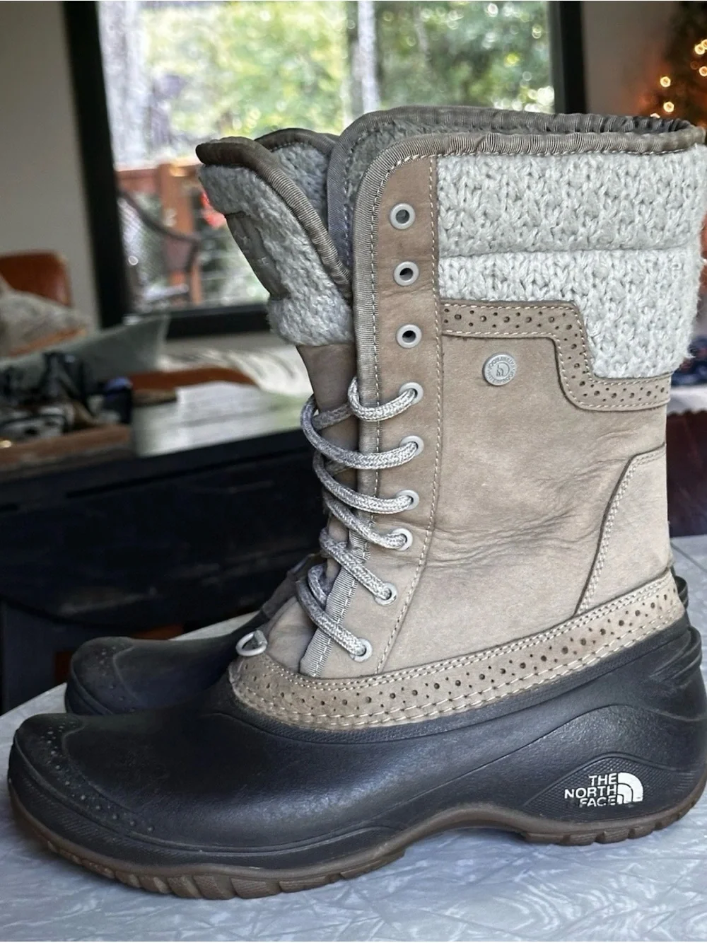 The North Face Shellista Lace Luxe Boots Womens 8 Waterproof Winter Snow Taupe